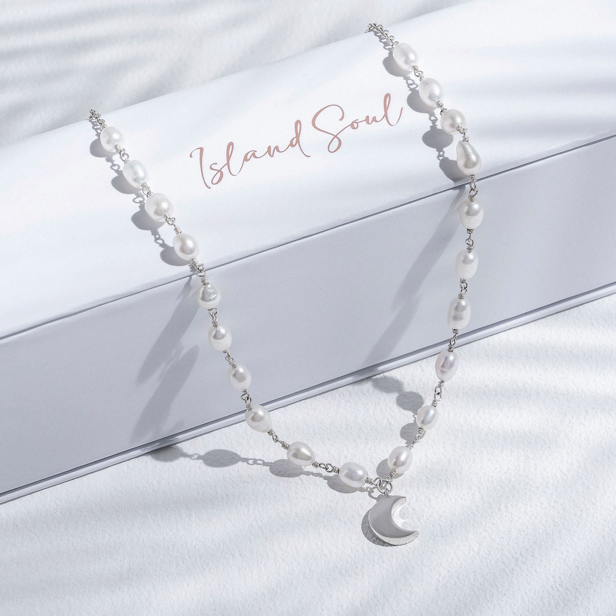 Pendant With White Pearls & Moon