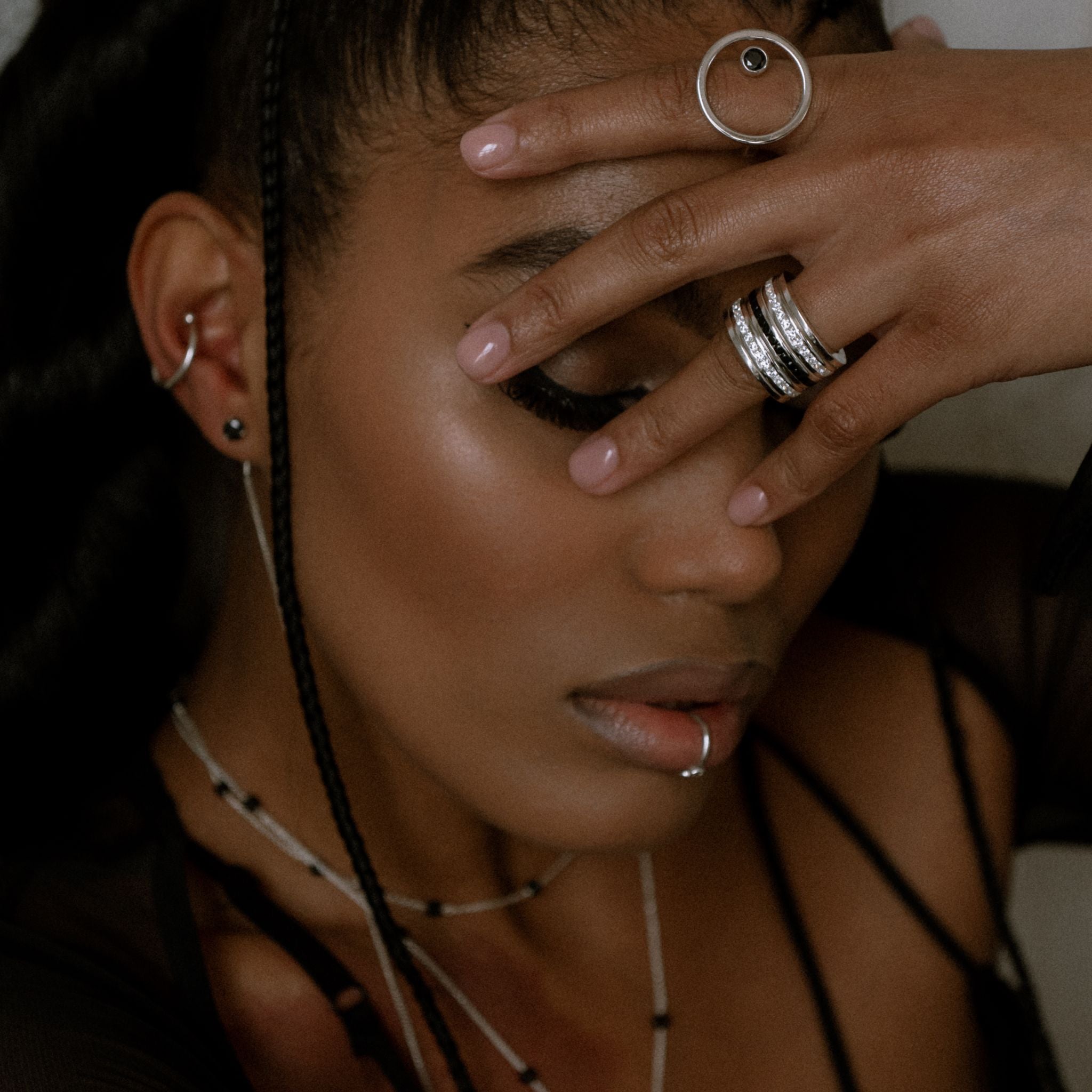 Sphere Ring With Black Zircon