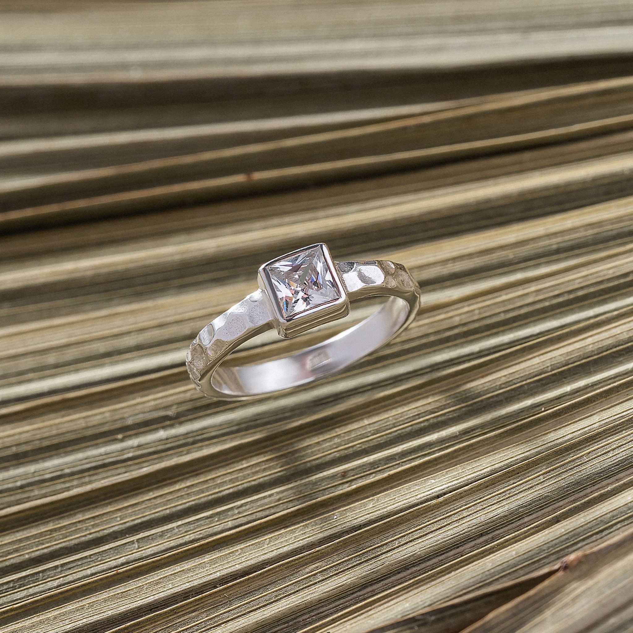 Phalanx Ring with Square White Zircon Crom