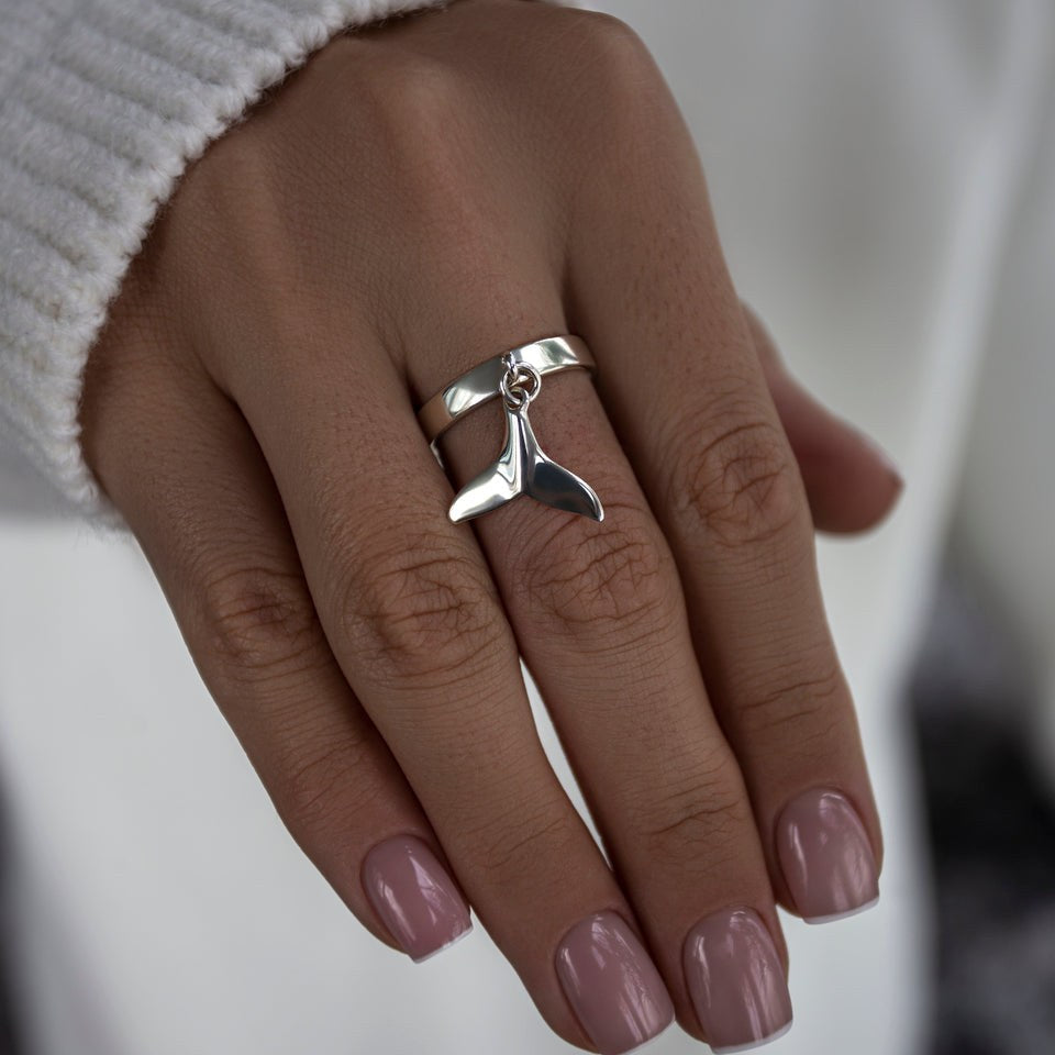 Whale Tail Ring
