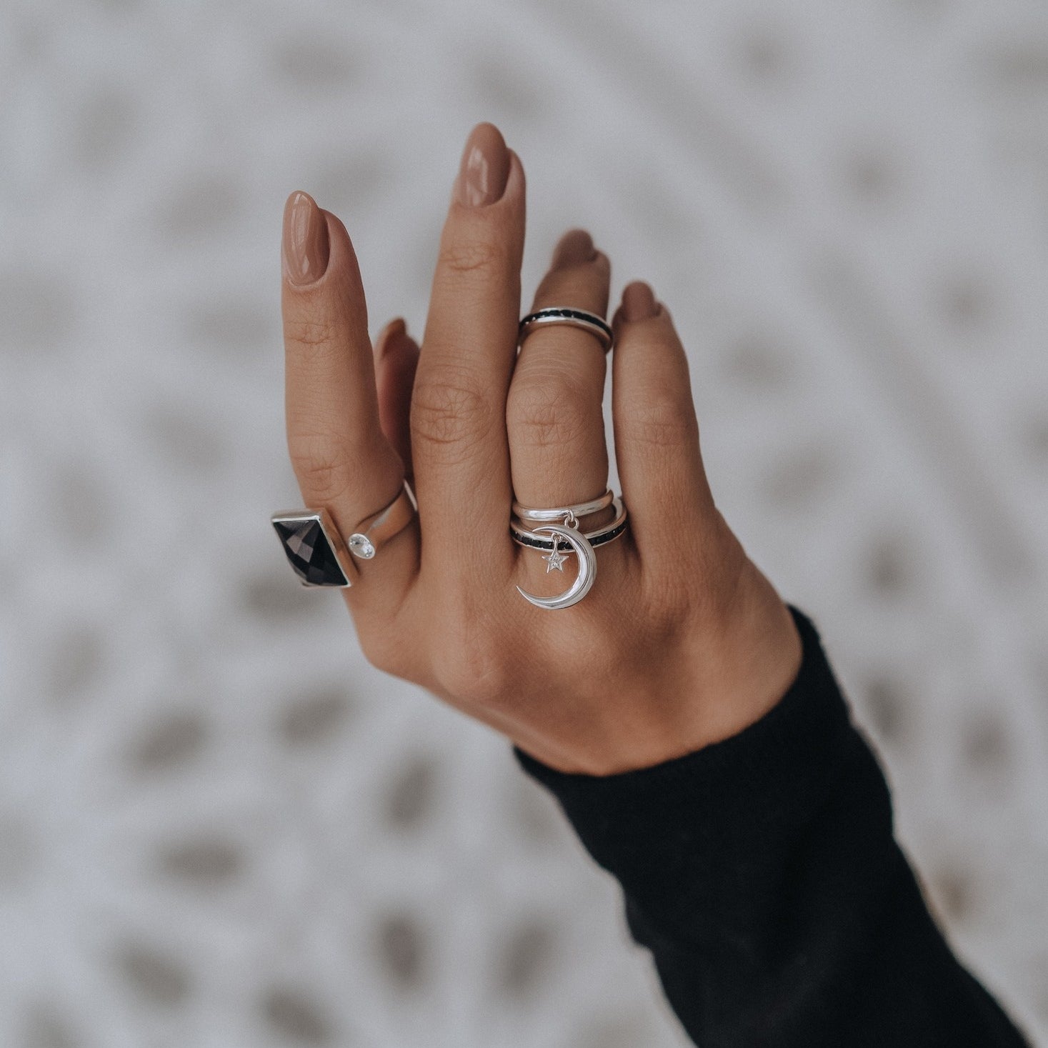 Black Zircon Line Ring