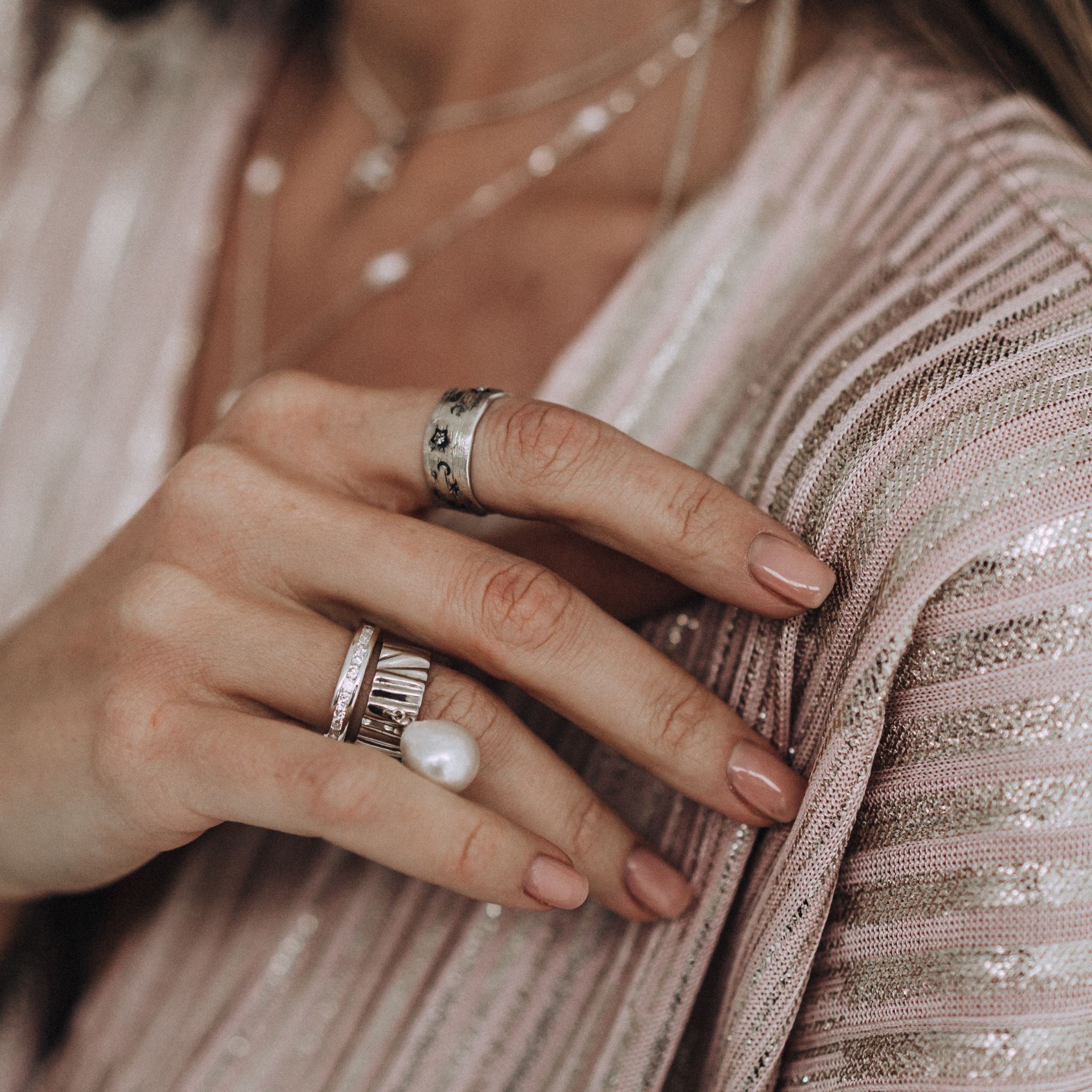 White Zircon Line Ring