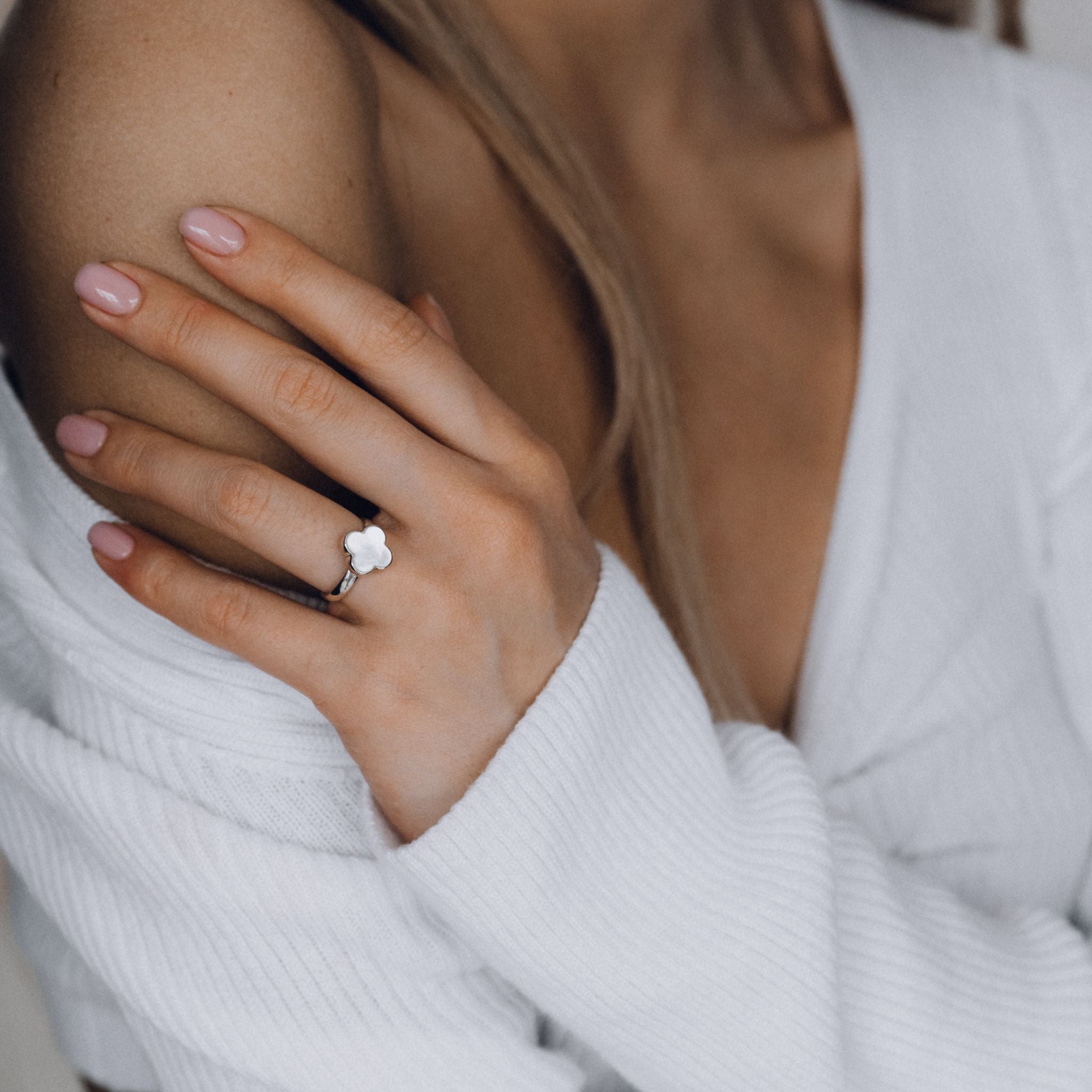 Mother-of-Pearl Clover Ring